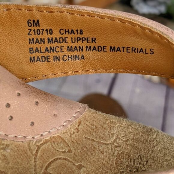 B.O.C Poppy Comfort Sandal  - Picture 7 of 8